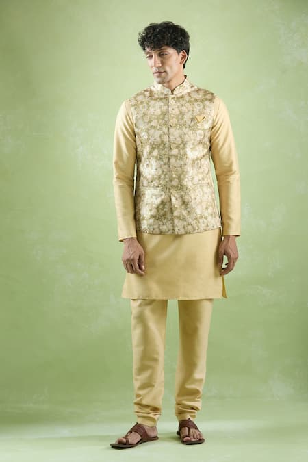 Arihant Rai Sinha Gold Jacquard, Silk Embroidery Floral Woven Bundi Kurta Set at Aza Fashions Arihant Rai Sinha_Gold Jacquard, Silk Embroidery Floral Woven Bundi Kurta Set _at_Aza_Fashions