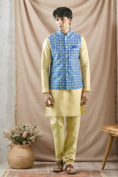 Aryavir Malhotra Bandhej Print Bundi & Kurta Set 