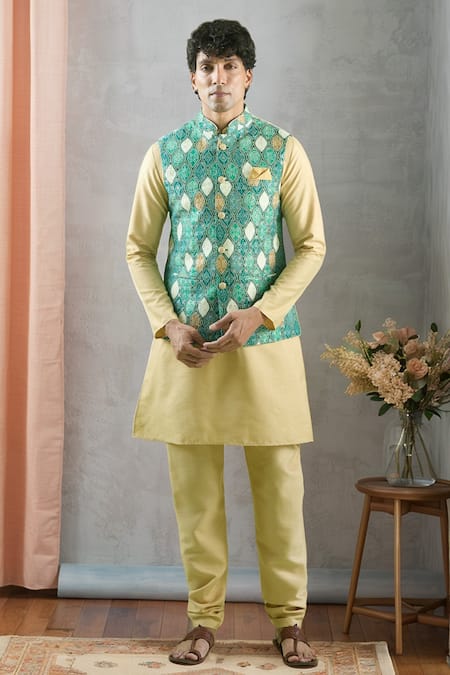 Aryavir Malhotra Printed Bundi & Kurta Set 