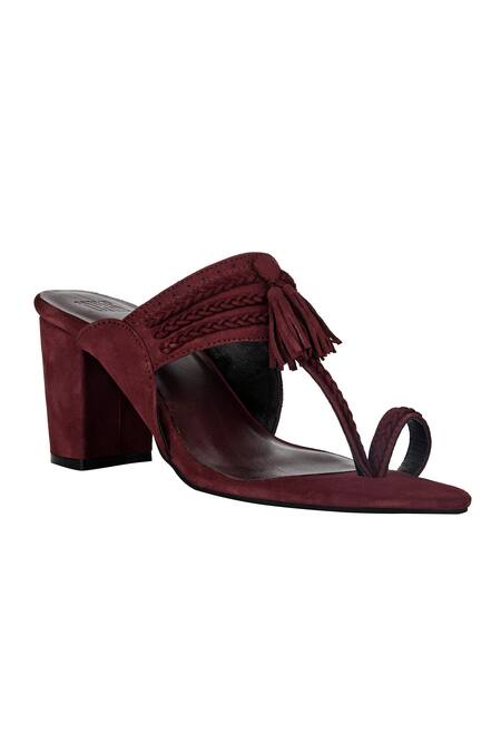 Sko_Maroon Tassels Embellished Kolhapuri Block Heels_Online_at_Aza_Fashions