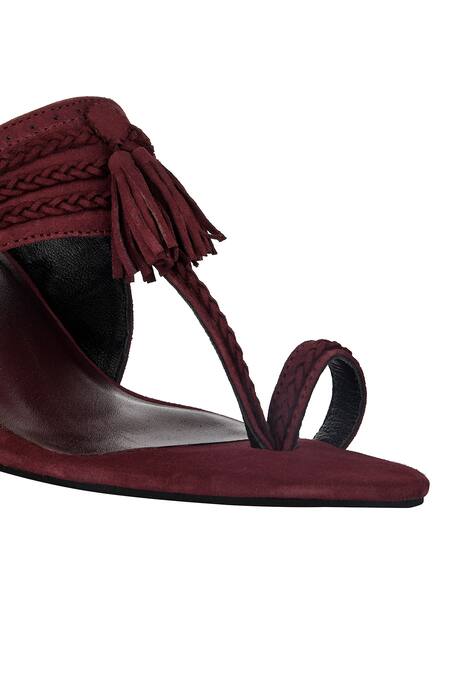 Sko_Maroon Tassels Embellished Kolhapuri Block Heels_at_Aza_Fashions