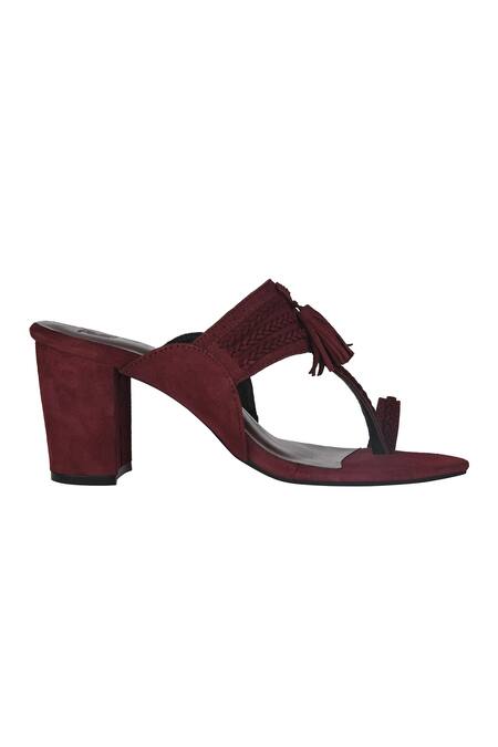 Shop_Sko_Maroon Tassels Embellished Kolhapuri Block Heels