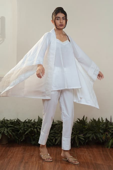 Buy Ourdve White Cotton, Chanderi Lace Square Neck Embroidered Asymmetric Cape Pant Set Buy_Ourdve_White Cotton, Chanderi Lace Square Neck Embroidered Asymmetric Cape Pant Set