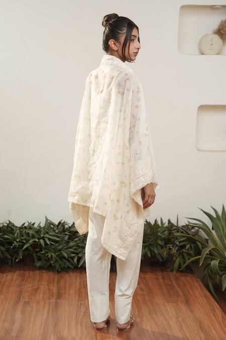 Ourdve Lace Embroidered Cape Pant Set 