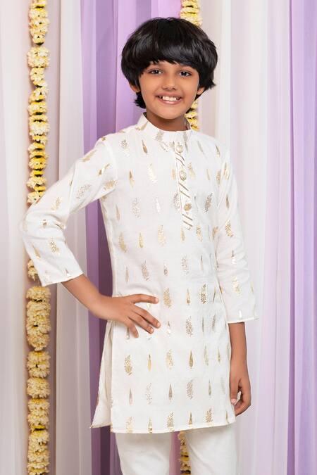 Free Sparrow_Ivory Chanderi Motifs Kurta And Pyjama Set_Online_at_Aza_Fashions