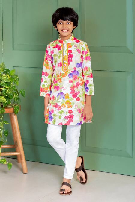 Buy Free Sparrow Multi Color Chanderi Printed Bougainvillea Kurta Set Online at Aza Fashions Buy_Free Sparrow_Multi Color Chanderi Printed Bougainvillea Kurta Set_Online_at_Aza_Fashions