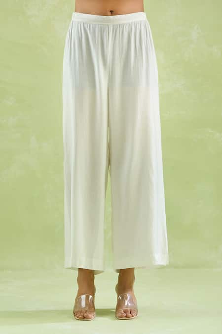 Kanika Sharma_White Chanderi Silk, Modal Embroidery Thread Kurta And Pant Set _at_Aza_Fashions