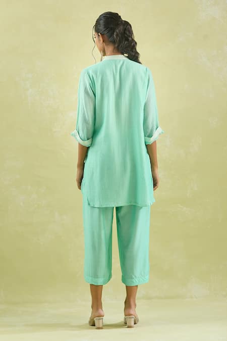 Kanika Sharma Chanderi Silk Embroidered Kurta Set 