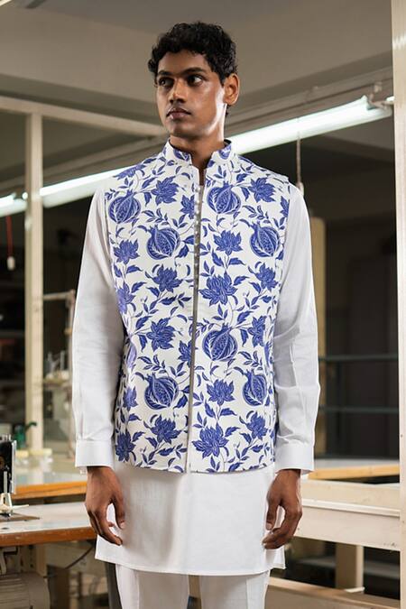 Project Bandi_White Cotton Satin Printed Anaar Bundi And Kurta Set _Online_at_Aza_Fashions