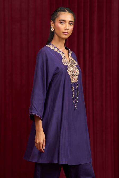 Buy_Ridhi Mehra_Purple Silk, Cotton Embroidery Split V-neck Prelude Floral Yoke Tunic With Pant _Online_at_Aza_Fashions