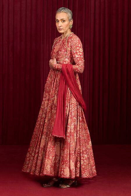 Ridhi Mehra_Red Chanderi Embroidery Round Neck Tempo Floral Print Anarkali With Dupatta _Online_at_Aza_Fashions