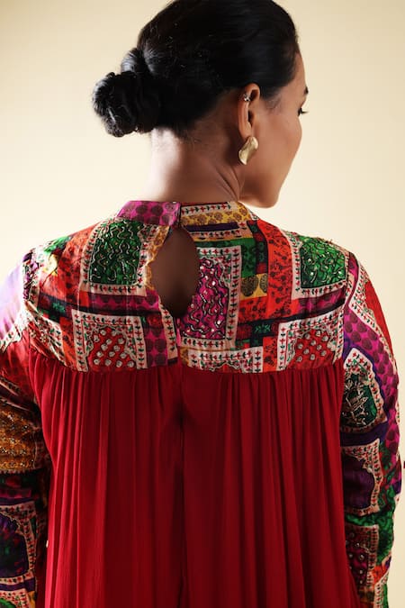 Buy Thetaa Red Silk, Georgette Embroidery High Neck Jharokha Yoke Print Gown Online at Aza Fashions Buy_Thetaa_Red Silk, Georgette Embroidery High Neck Jharokha Yoke Print Gown _Online_at_Aza_Fashions