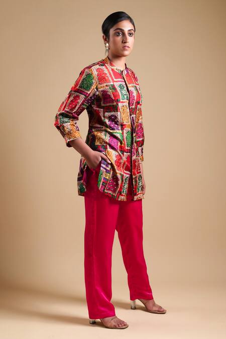 Thetaa Pink Pure Silk Printed Jharokha Mandarin Collar Kurta And Straight Pant Set at Aza Fashions Thetaa_Pink Pure Silk Printed Jharokha Mandarin Collar Kurta And Straight Pant Set _at_Aza_Fashions
