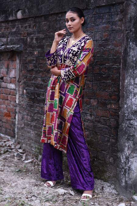 Buy_Thetaa_Multi Color Silk, Viscose, Satin Embroidery, Zari V-neck Zardozi Kurta Set_Online_at_Aza_Fashions