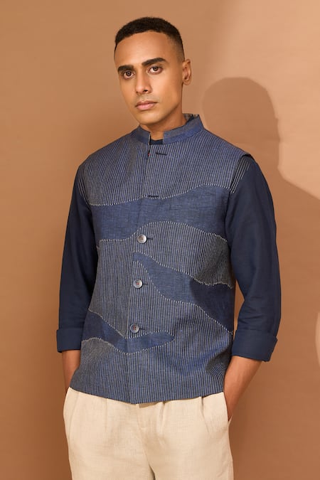 Vivek Karunakaran Navy Blue Wave Ray Stitch Bundi 