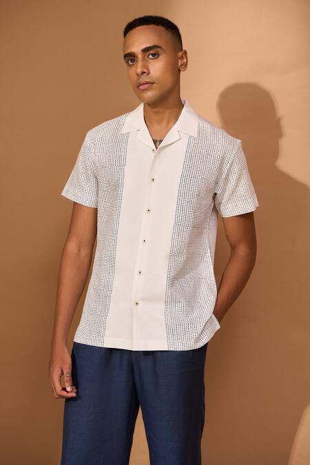 Vivek Karunakaran_White Linen Smudge Print Shirt _Online_at_Aza_Fashions