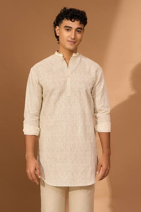 Vivek Karunakaran_Cream Linen Embroidery Smudge Print Pathan Kurta _Online_at_Aza_Fashions