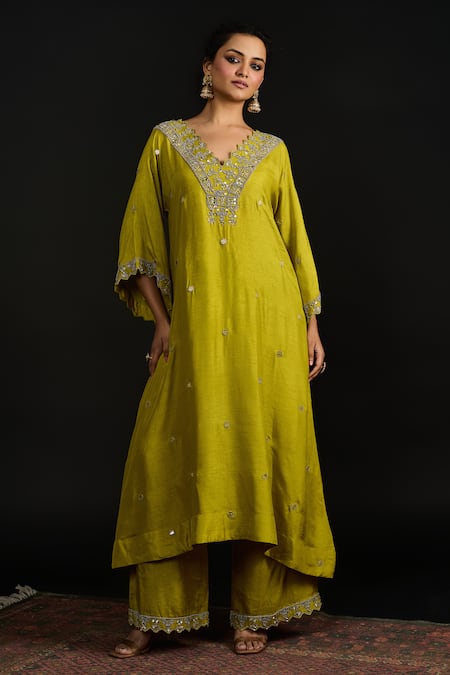 Reeti Arneja Metallic Blossom Embroidered Kurta With Palazzo Pant 