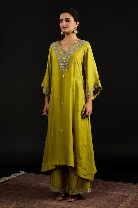 Reeti Arneja_Green Silk Mirrors, Sequins, Beads, Metallic Blossom Kurta With Palazzo Pant _Online_at_Aza_Fashions