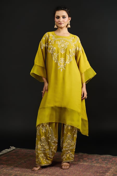 Reeti Arneja Zahra Gulshan Embroidered Kurta & Salwar Pant 