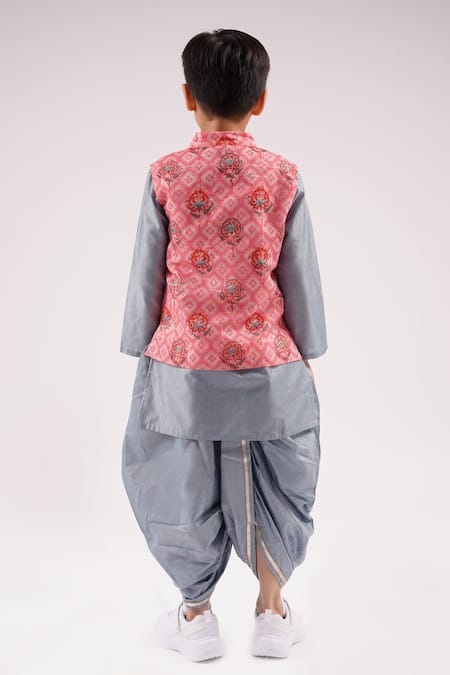 Shop_Lil Drama_Pink Cotton, Pashmina Embroidery Floral Geometric Print Bundi Kurta Set _at_Aza_Fashions