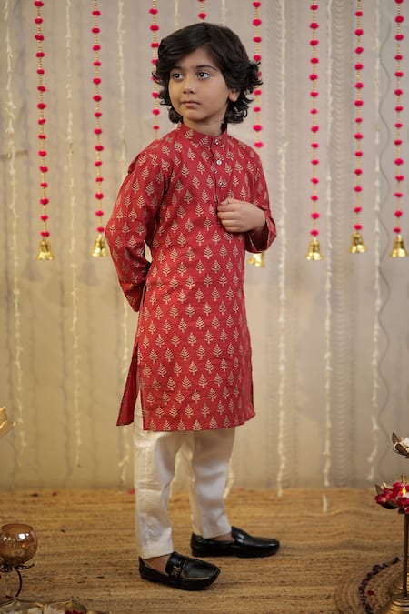 Tiny Colour_Maroon Muslin, Cotton Embroidery Block Print Straight Kurta With Pant _Online_at_Aza_Fashions