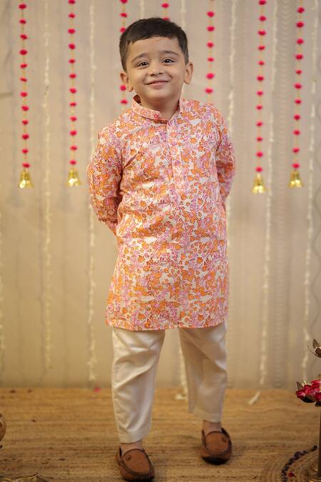 Buy_Tiny Colour_Peach Muslin, Cotton Floral Motifs Block Print Kurta With Pyjama _Online_at_Aza_Fashions