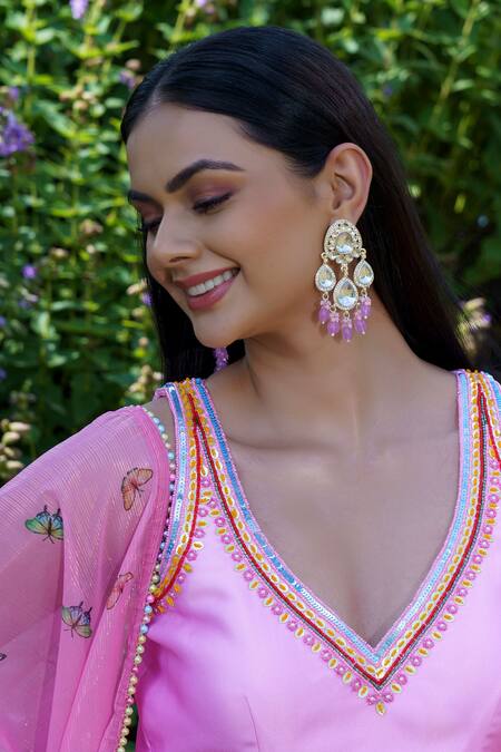 Buy Label Priyanka Kar Pink Cotton, Satin Embroidery V-neck Sunflower Printed Kurta Set Online at Aza Fashions Buy_Label Priyanka Kar_Pink Cotton, Satin Embroidery V-neck Sunflower Printed Kurta Set _Online_at_Aza_Fashions