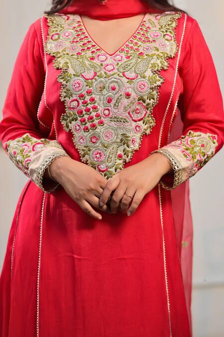 Buy_Samyukta Singhania_Red Organza, Chiffon Embroidery V-neck Rosa Yoke Kurta And Gharara Set _Online_at_Aza_Fashions