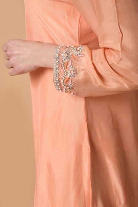 Buy Samyukta Singhania Peach Organza, Silk Embroidery Split V-neck Flower Yoke Kurta Pant Set Online at Aza Fashions Buy_Samyukta Singhania_Peach Organza, Silk Embroidery Split V-neck Flower Yoke Kurta Pant Set _Online_at_Aza_Fashions