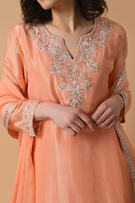 Samyukta Singhania Peach Organza, Silk Embroidery Split V-neck Flower Yoke Kurta Pant Set at Aza Fashions Samyukta Singhania_Peach Organza, Silk Embroidery Split V-neck Flower Yoke Kurta Pant Set _at_Aza_Fashions