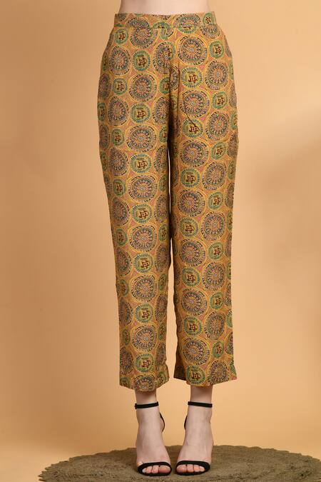 Shop_Samyukta Singhania_Yellow Muslin V-neck Printed Kurta And Pant Set_Online_at_Aza_Fashions