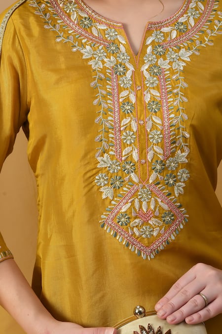 Buy_Samyukta Singhania_Yellow Silk, Organza Embroidery, Lace Floral Thread Straight Kurta And Pant Set _Online_at_Aza_Fashions