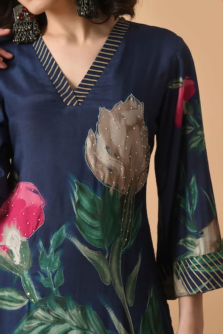 Samyukta Singhania_Blue Muslin, Chanderi Beads, Lace Floral Printed Straight Kurta With Flared Pant _Online_at_Aza_Fashions