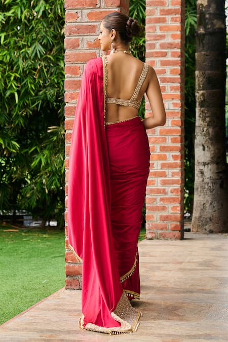 Ohaila Khan Dilnaz Pearl Border Embellished Saree With Blouse 