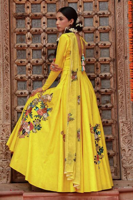 Gazab by Miku Kumar Yellow Georgette, Muslin Tassels Round Neck, Botanical Print Anarkali With Belt Online at Aza Fashions Gazab by Miku Kumar_Yellow Georgette, Muslin Tassels Round Neck, Botanical Print Anarkali With Belt _Online_at_Aza_Fashions