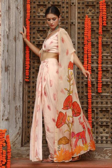 Buy Gazab by Miku Kumar Peach Georgette, Muslin Plunge , Open Levi Draped Skirt Set With Cape Online at Aza Fashions Buy_Gazab by Miku Kumar_Peach Georgette, Muslin Plunge , Open Levi Draped Skirt Set With Cape _Online_at_Aza_Fashions