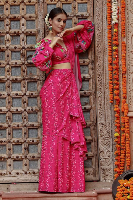 Gazab by Miku Kumar Pink Georgette Embroidery Plunge Neck Fiza Printed Pre-draped Saree With Blouse at Aza Fashions Gazab by Miku Kumar_Pink Georgette Embroidery Plunge Neck Fiza Printed Pre-draped Saree With Blouse _at_Aza_Fashions