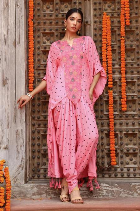 Gazab by Miku Kumar Pink Muslin Tassels Split V-neck Eta Printed Kaftan With Dhoti Pant Online at Aza Fashions Gazab by Miku Kumar_Pink Muslin Tassels Split V-neck Eta Printed Kaftan With Dhoti Pant _Online_at_Aza_Fashions