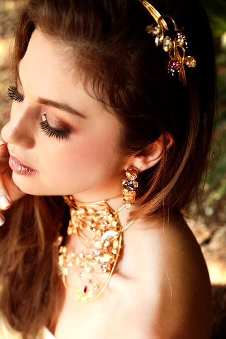 Shop Ornamaas Gold Cubic Zirconia Inflorescence Flower Vine Headband Online at Aza Fashions Shop_Ornamaas_Gold Cubic Zirconia Inflorescence Flower Vine Headband _Online_at_Aza_Fashions