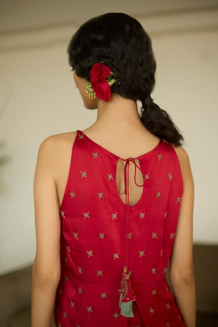 Buy Sarang Kaur Red Satin, Georgette, Silk Sequins, Beads, Embroidery Keyhole Neck Kurta Set Buy_Sarang Kaur_Red Satin, Georgette, Silk Sequins, Beads, Embroidery Keyhole Neck Kurta Set