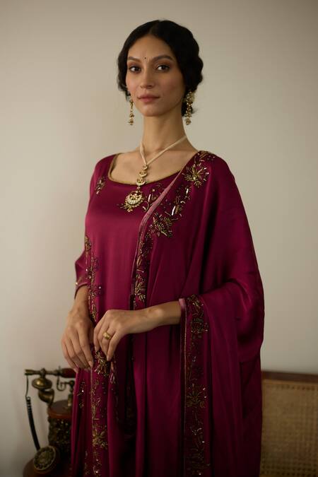 Sarang Kaur Pink Satin, Georgette Sequins, Beads Thread Embroidered Dupatta at Aza Fashions Sarang Kaur_Pink Satin, Georgette Sequins, Beads Thread Embroidered Dupatta _at_Aza_Fashions