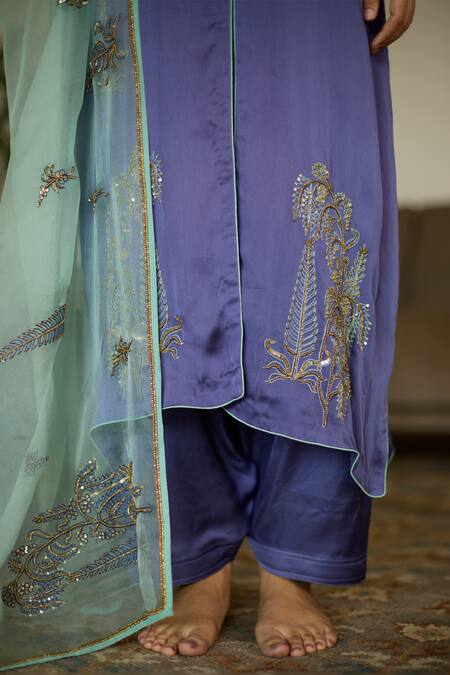 Buy_Sarang Kaur_Blue Organza, Silk Sequins, Beads, Embroidery Chhaaya Dupatta _Online_at_Aza_Fashions