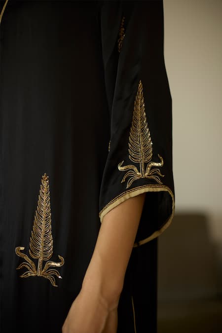 Sarang Kaur Black Satin, Silk Sequins, Beads, Embroidery Split V-neck Thread Kurta Set at Aza Fashions Sarang Kaur_Black Satin, Silk Sequins, Beads, Embroidery Split V-neck Thread Kurta Set _at_Aza_Fashions