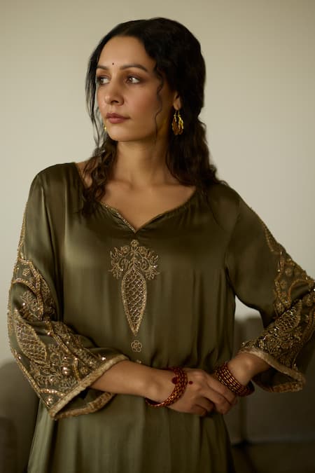 Buy Sarang Kaur Green Satin, Georgette, Silk Embroidery, Sequins, Beads Split Hand Kurta Set Online at Aza Fashions Buy_Sarang Kaur_Green Satin, Georgette, Silk Embroidery, Sequins, Beads Split Hand Kurta Set _Online_at_Aza_Fashions