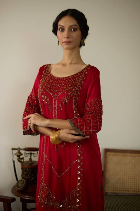 Buy Sarang Kaur Red Satin, Georgette, Silk Sequins, Beads, Embroidery Round Neck Kurta Set Buy_Sarang Kaur_Red Satin, Georgette, Silk Sequins, Beads, Embroidery Round Neck Kurta Set
