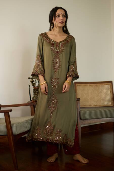 Buy Sarang Kaur Green Satin, Georgette, Silk Sequins, Beads, Embroidery Round Neck Kurta Set Online at Aza Fashions Buy_Sarang Kaur_Green Satin, Georgette, Silk Sequins, Beads, Embroidery Round Neck Kurta Set _Online_at_Aza_Fashions