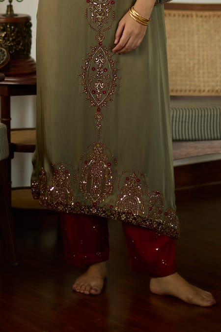 Buy Sarang Kaur Green Satin, Georgette, Silk Sequins, Beads, Embroidery Round Neck Kurta Set Buy_Sarang Kaur_Green Satin, Georgette, Silk Sequins, Beads, Embroidery Round Neck Kurta Set