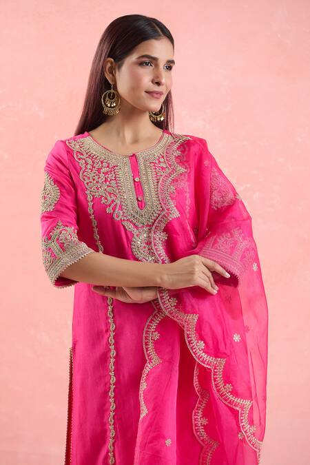 Buy Samyukta Singhania Fuchsia Silk, Organza, Satin Embroidery, Sequins Round Neck Dori Kurta Pant Set Online at Aza Fashions Buy_Samyukta Singhania_Fuchsia Silk, Organza, Satin Embroidery, Sequins Round Neck Dori Kurta Pant Set_Online_at_Aza_Fashions