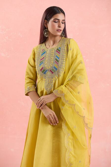 Buy Samyukta Singhania Green Organza, Satin, Silk Gota Patti, Sequins, Embroidery Round Anarkali Set Online at Aza Fashions Buy_Samyukta Singhania_Green Organza, Satin, Silk Gota Patti, Sequins, Embroidery Round Anarkali Set_Online_at_Aza_Fashions